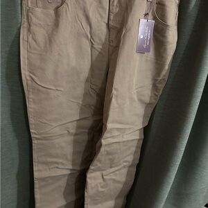 Gloria Vanderbilt Women's Tan Straight Leg Jeans